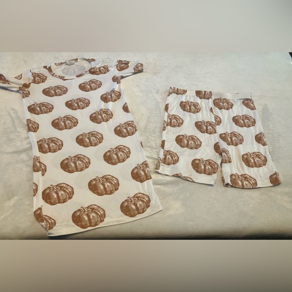 kate quinn Other - Kate Quinn Bamboo Orange Pumpkin Print Kids Pajama Set